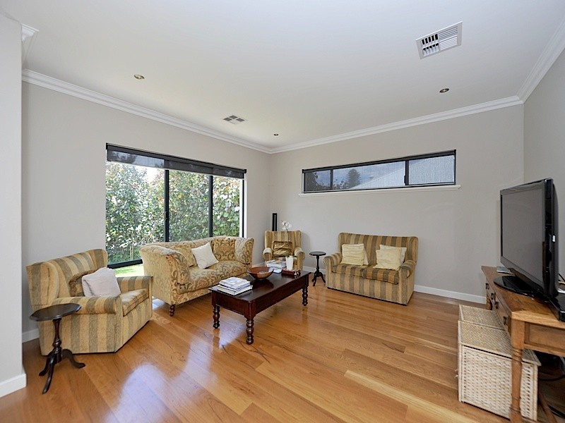 30 Dampier Avenue, City Beach WA 6015