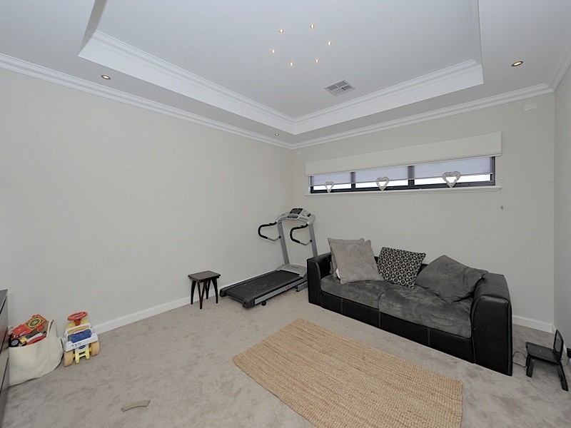 30 Dampier Avenue, City Beach WA 6015