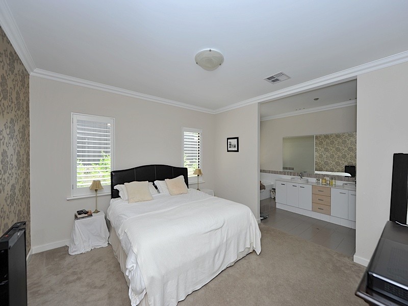 30 Dampier Avenue, City Beach WA 6015