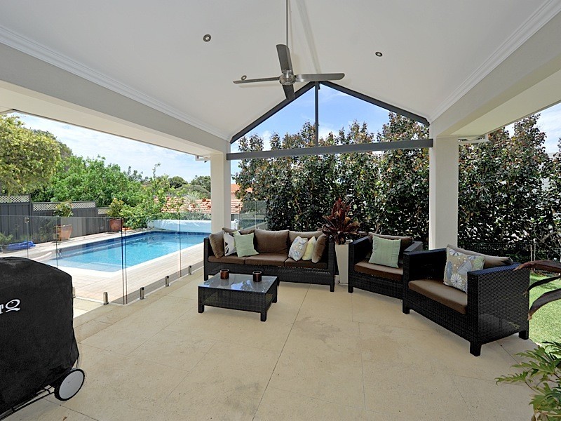 30 Dampier Avenue, City Beach WA 6015