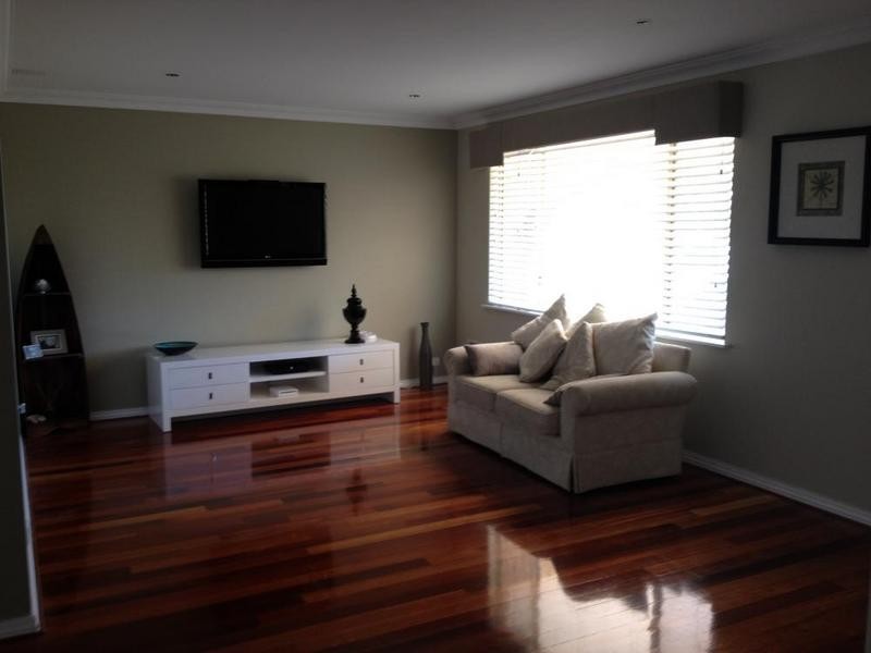 8 Harbour Town Heights, Connolly WA 6027