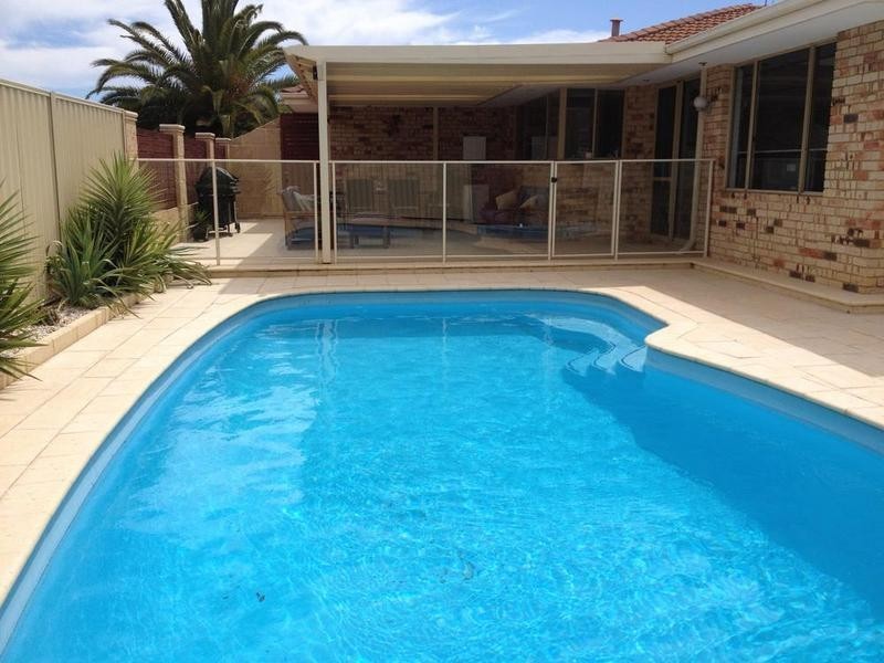 8 Harbour Town Heights, Connolly WA 6027