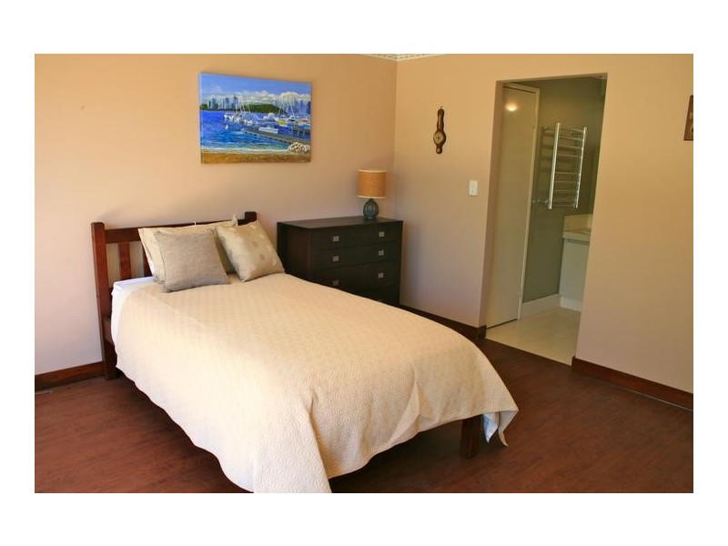 6 Somerton Road, Karrinyup WA 6018