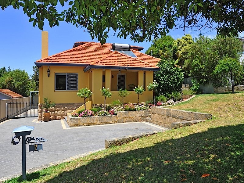 7 Whitfeld Street, Floreat WA 6014