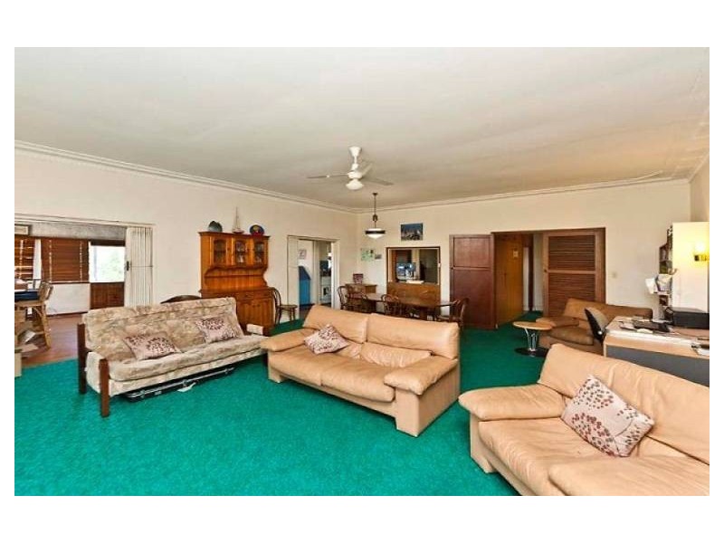 26 Hovea Crescent, City Beach WA 6015