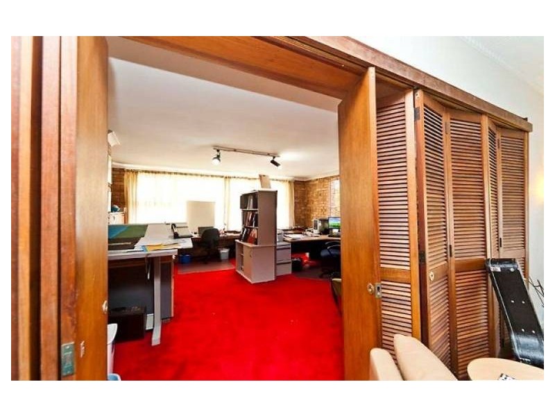 26 Hovea Crescent, City Beach WA 6015