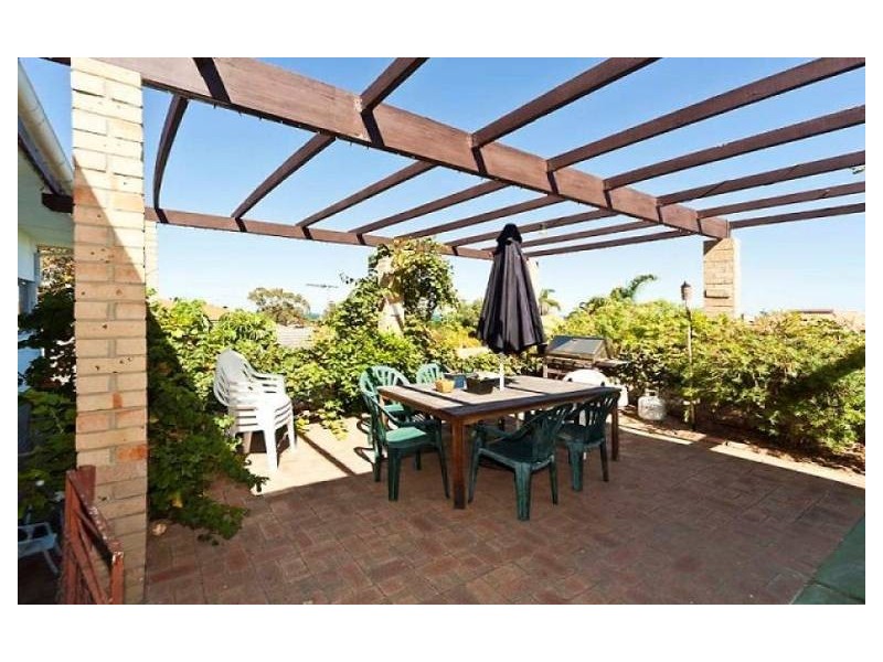 26 Hovea Crescent, City Beach WA 6015