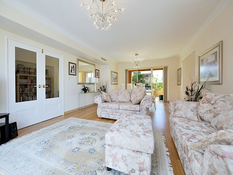 44 Whitehaven Avenue, Burns Beach WA 6028