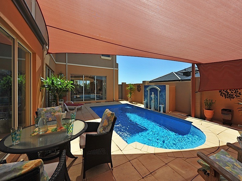 44 Whitehaven Avenue, Burns Beach WA 6028