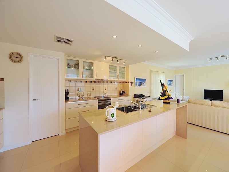 44 Whitehaven Avenue, Burns Beach WA 6028