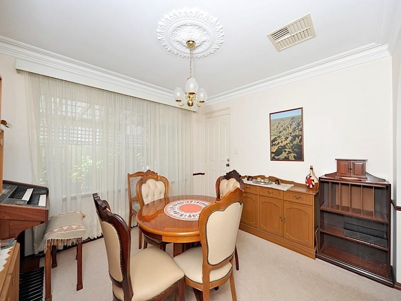 8 Ednah Street, Wembley Downs WA 6019