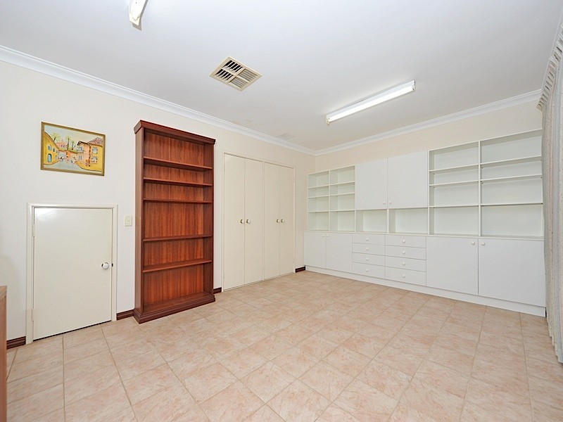 8 Ednah Street, Wembley Downs WA 6019