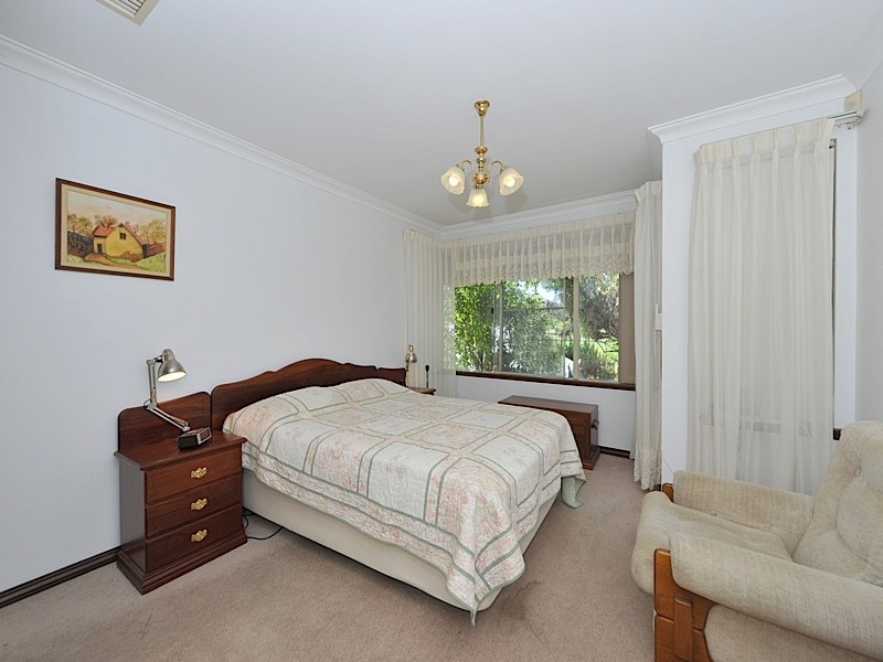 8 Ednah Street, Wembley Downs WA 6019