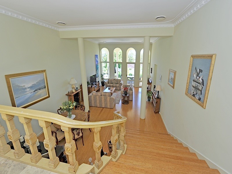 8 Takari Crescent, City Beach WA 6015