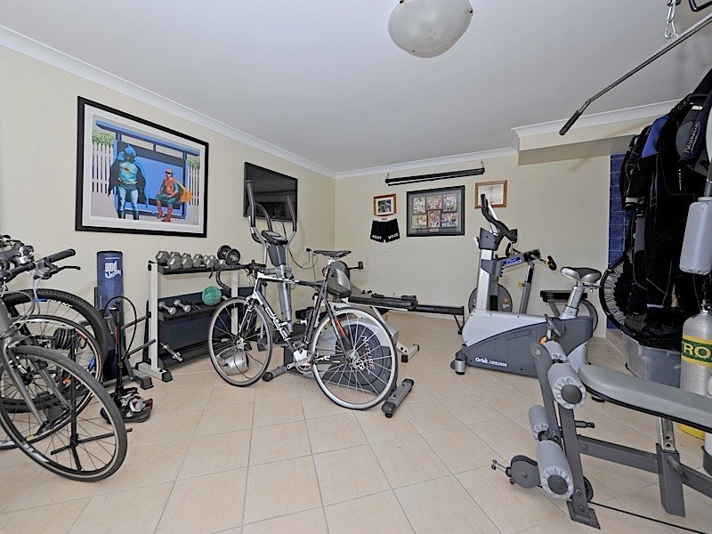 8 Takari Crescent, City Beach WA 6015