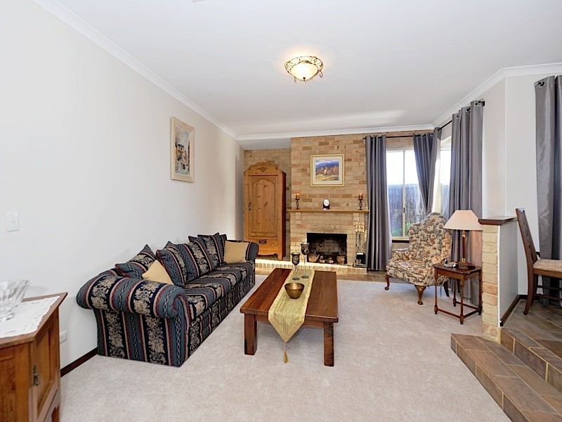 46 Castlegate Way, Woodvale WA 6026