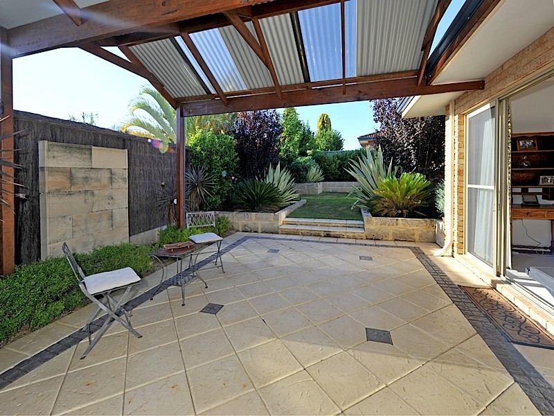 46 Castlegate Way, Woodvale WA 6026