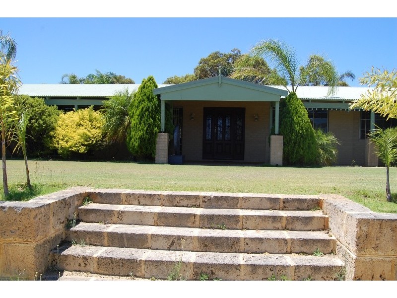 25 Moondyne Trail, Gnangara WA 6077