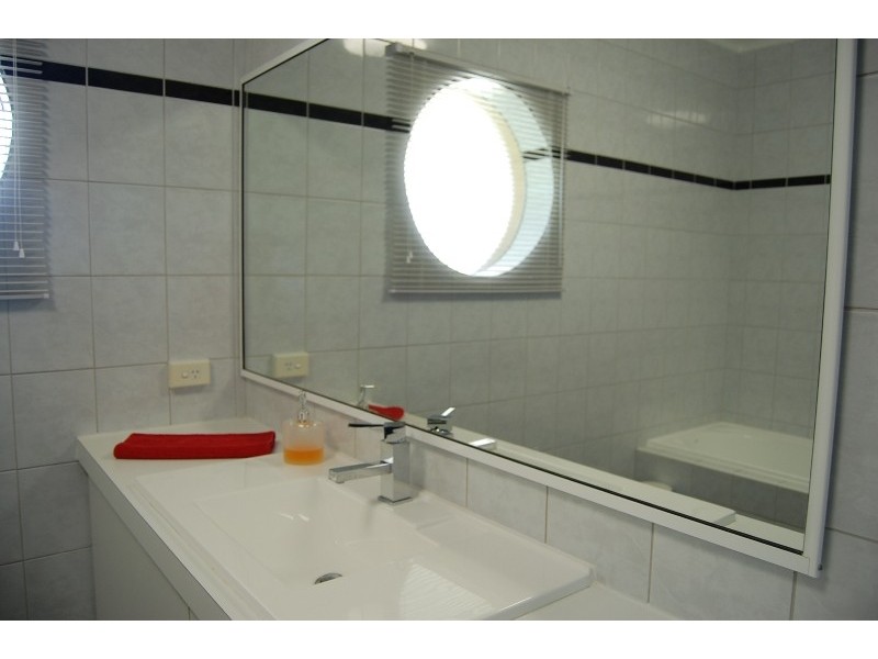 25 Moondyne Trail, Gnangara WA 6077