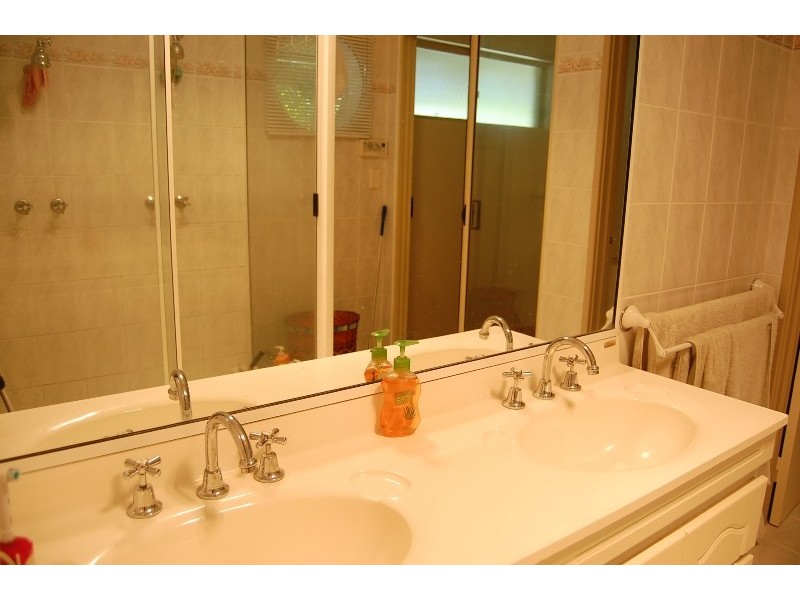 25 Moondyne Trail, Gnangara WA 6077