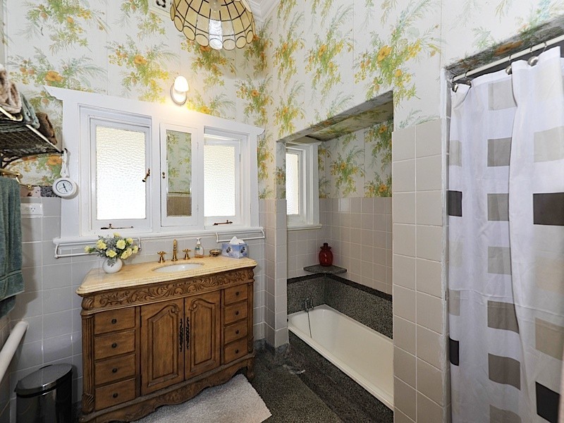 22 Hovea Crescent, City Beach WA 6015