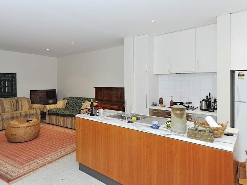 4/35 Fairway, Crawley WA 6009