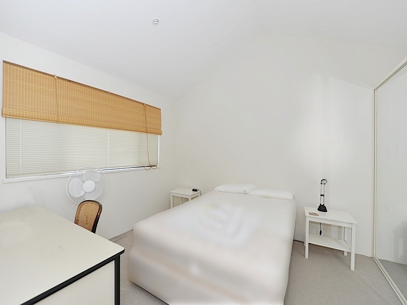 4/35 Fairway, Crawley WA 6009