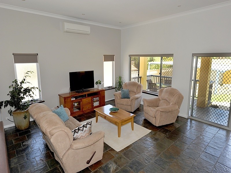 7 Whitfeld Street, Floreat WA 6014