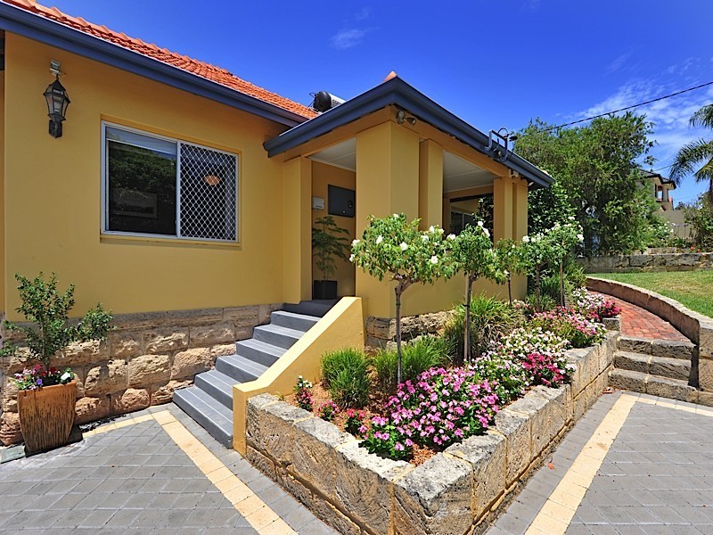 7 Whitfeld Street, Floreat WA 6014