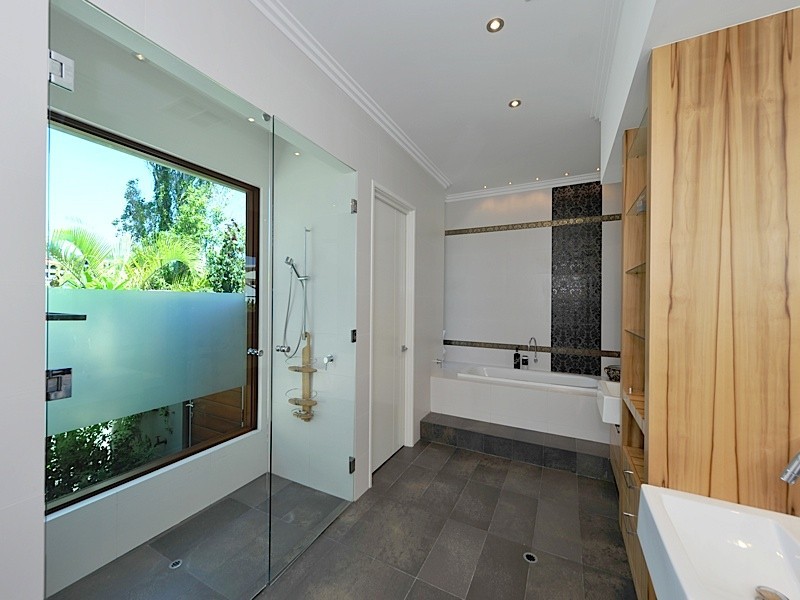 303 The Boulevard, City Beach WA 6015