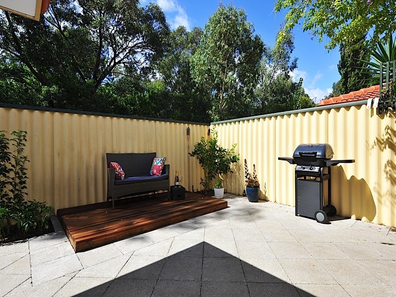 4/4 Talbot Road, Woodlands WA 6018