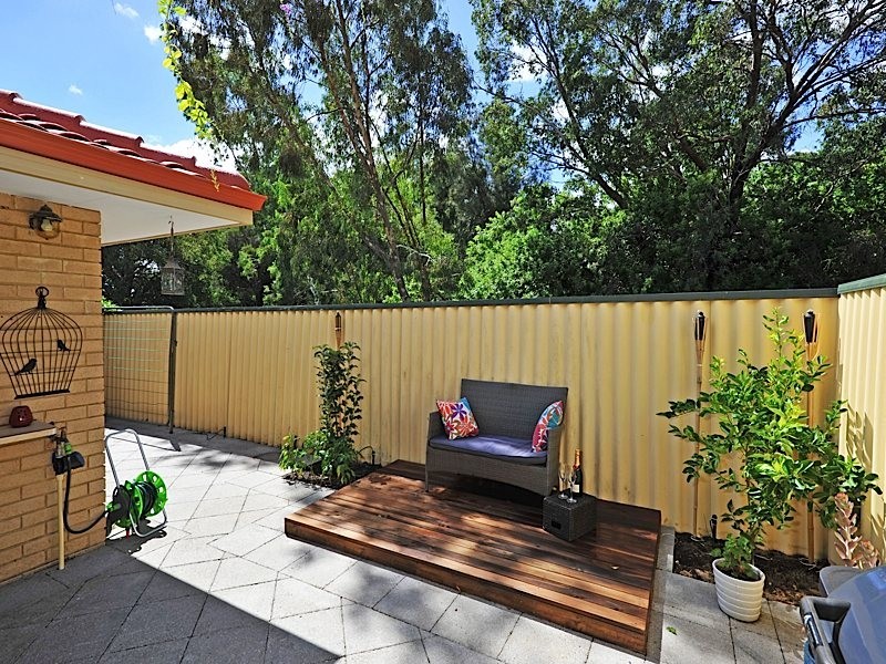 4/4 Talbot Road, Woodlands WA 6018