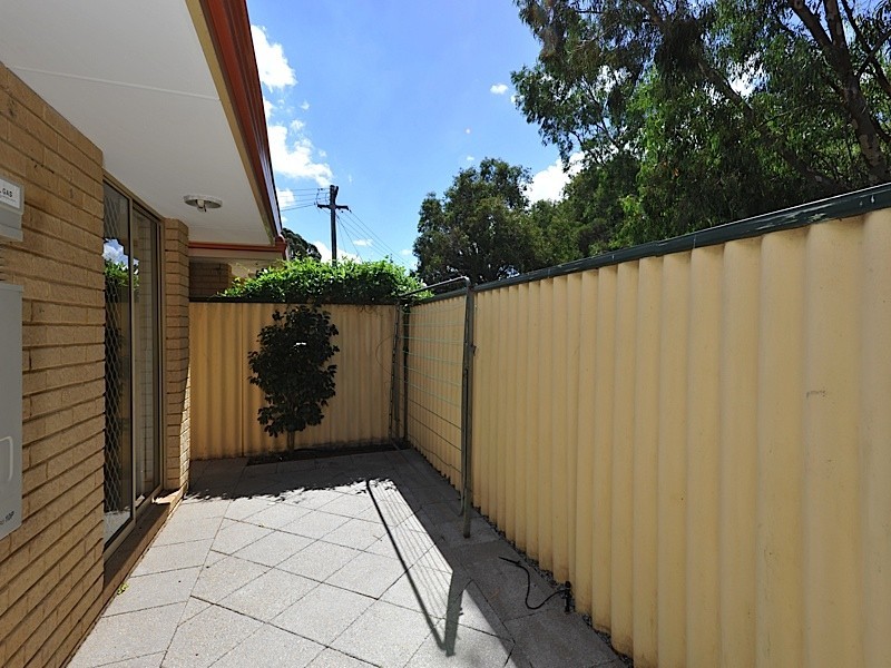 4/4 Talbot Road, Woodlands WA 6018