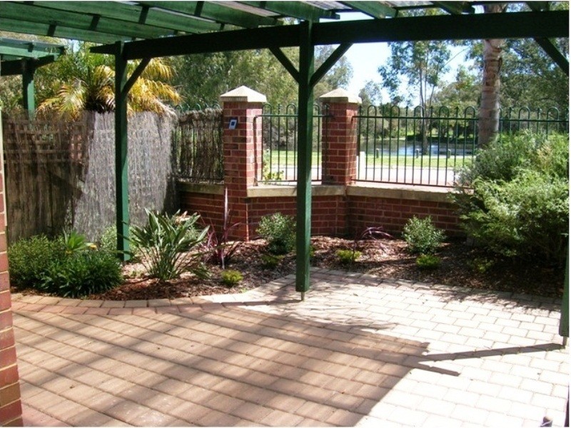 2/56 Moondine Drive, Wembley WA 6014