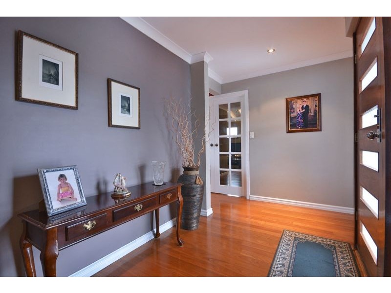 29 Urbahns Way, Hillarys WA 6025