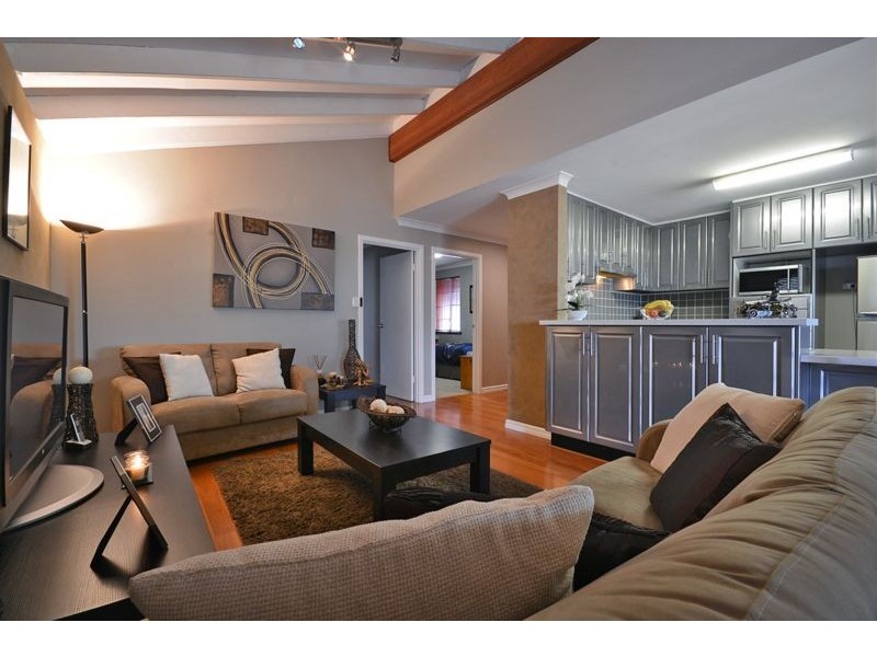 29 Urbahns Way, Hillarys WA 6025