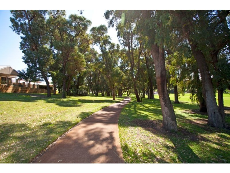 23 Debenham Way, Hillarys WA 6025