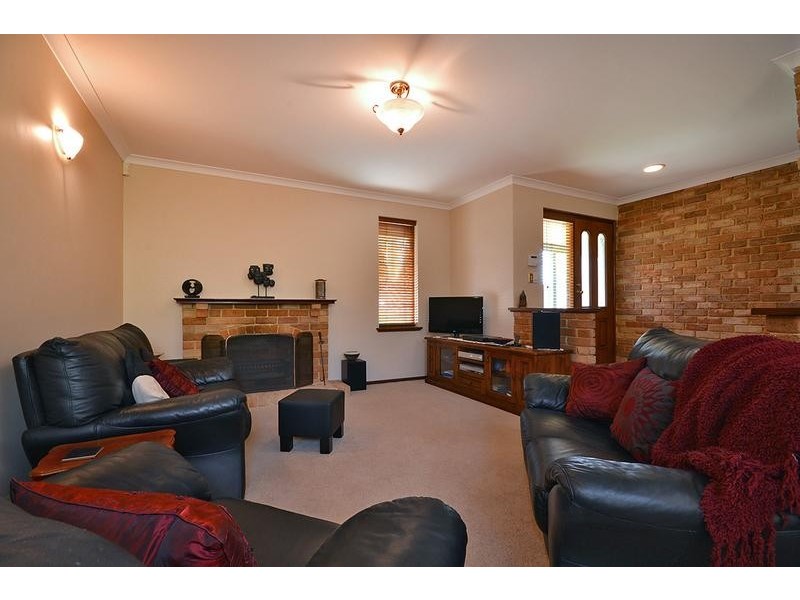 3 San Marino Place, Hillarys WA 6025