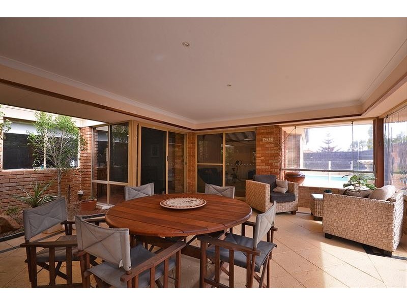 3 San Marino Place, Hillarys WA 6025