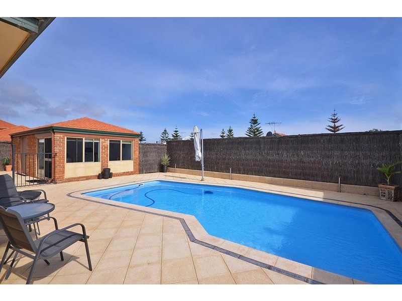 3 San Marino Place, Hillarys WA 6025