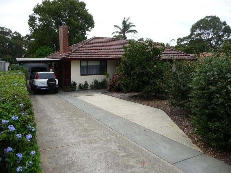 13 Paris Way, Karrinyup WA 6018