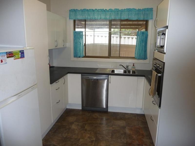 13 Paris Way, Karrinyup WA 6018