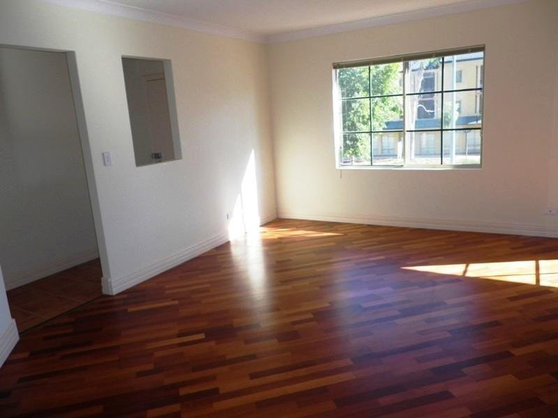 9/2 Plaistow Street, Joondalup WA 6027