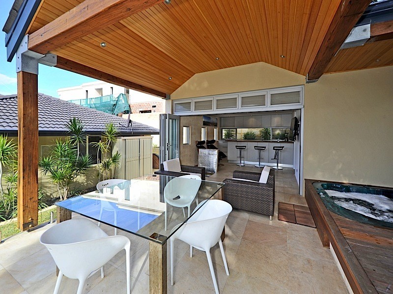 18 Branksome Gardens, City Beach WA 6015