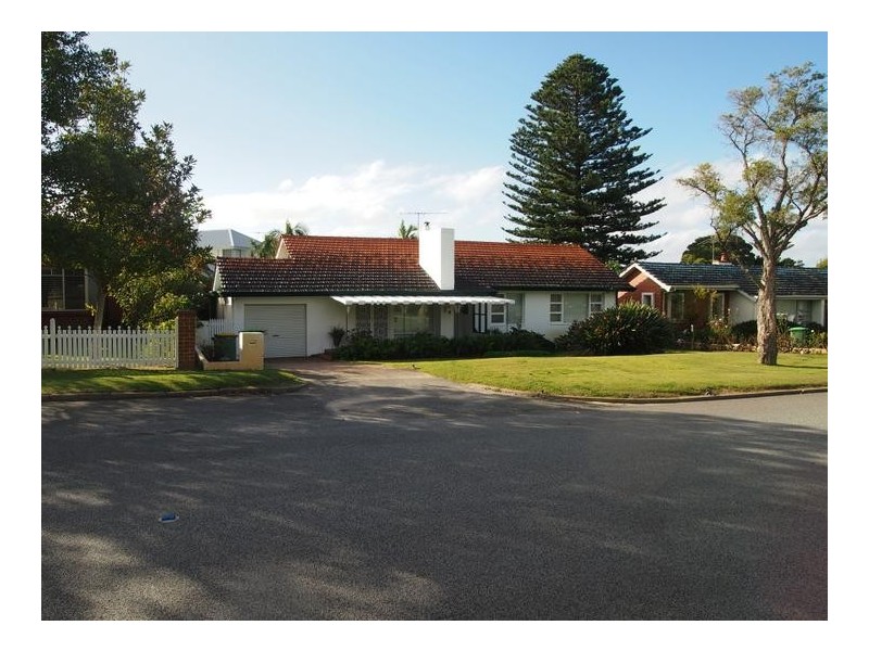 24 Peebles Road, Floreat WA 6014