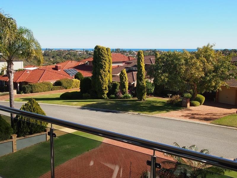 8 Turner Close, Duncraig WA 6023