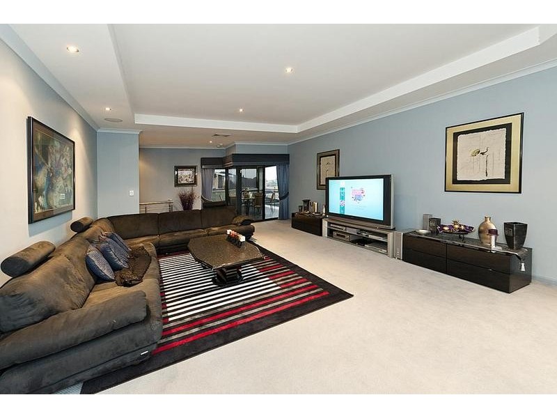 8 Turner Close, Duncraig WA 6023