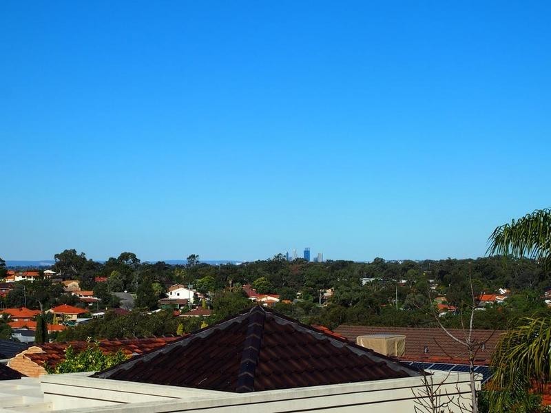 8 Turner Close, Duncraig WA 6023