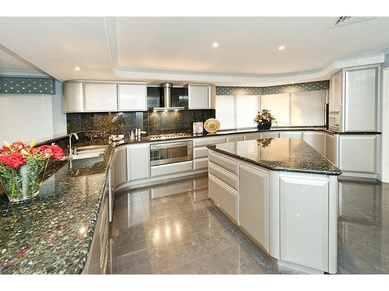 8 Turner Close, Duncraig WA 6023