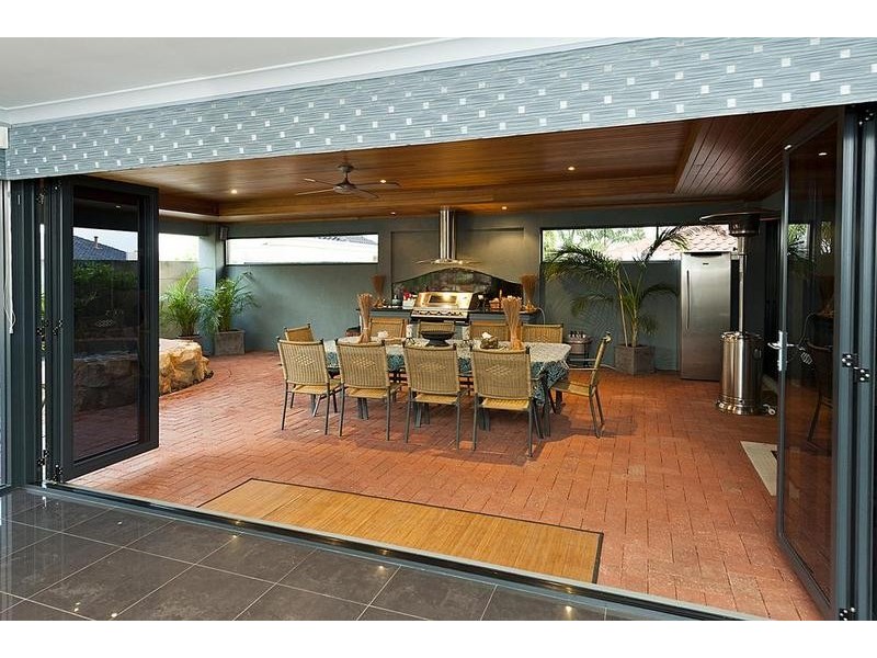 8 Turner Close, Duncraig WA 6023